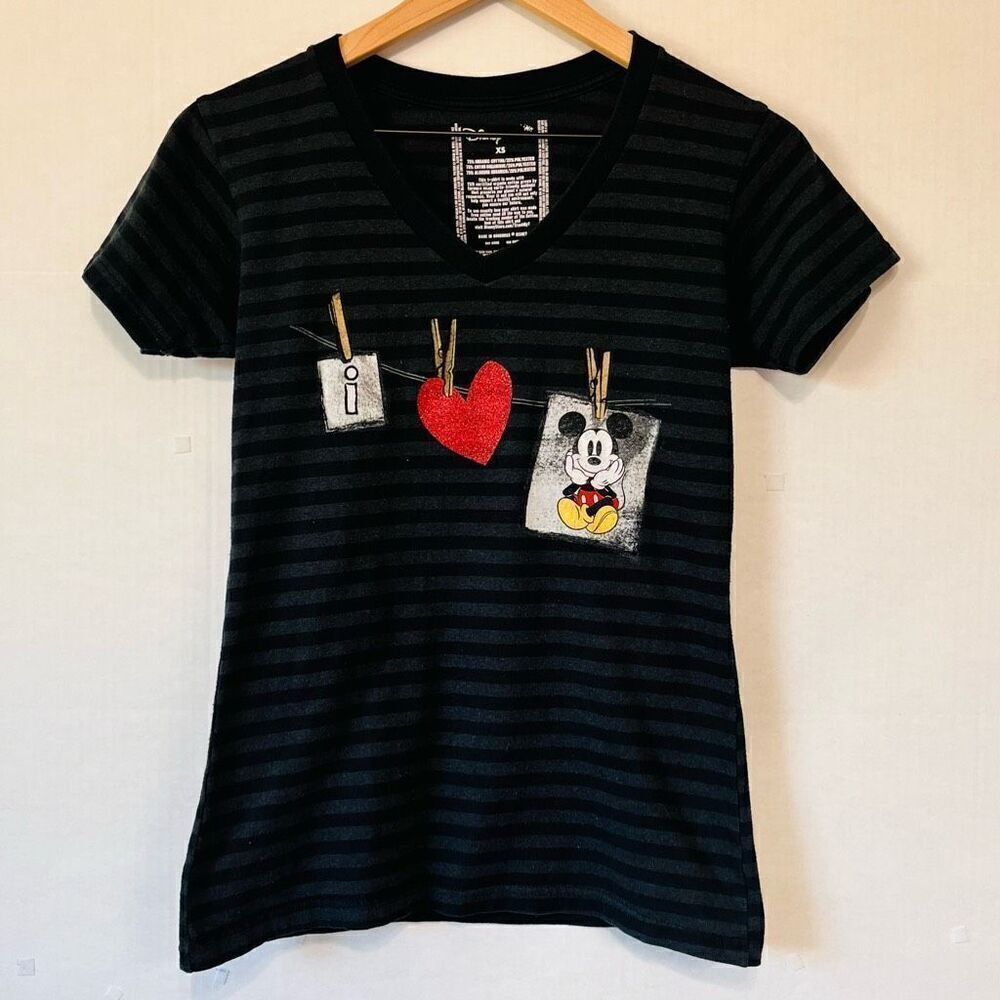 Disney Store  I Love Mickey Tee Shirt   Sz XS  GUC